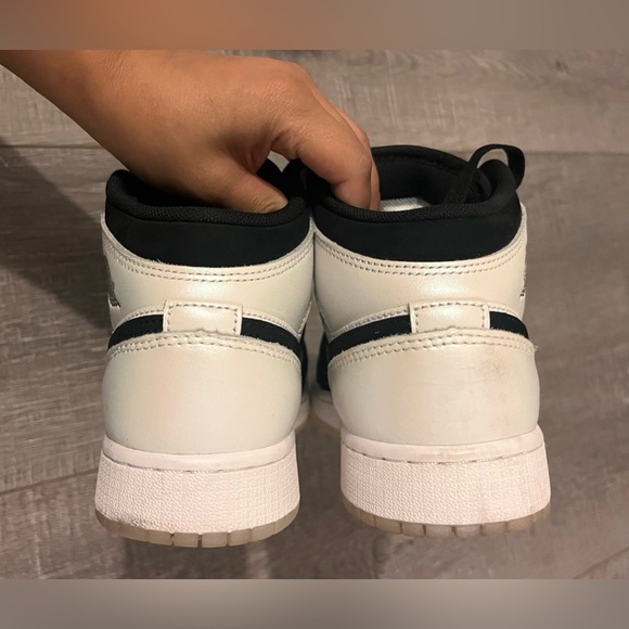Jordan 1 Mid Diamond Shorts - Picture 4 of 9